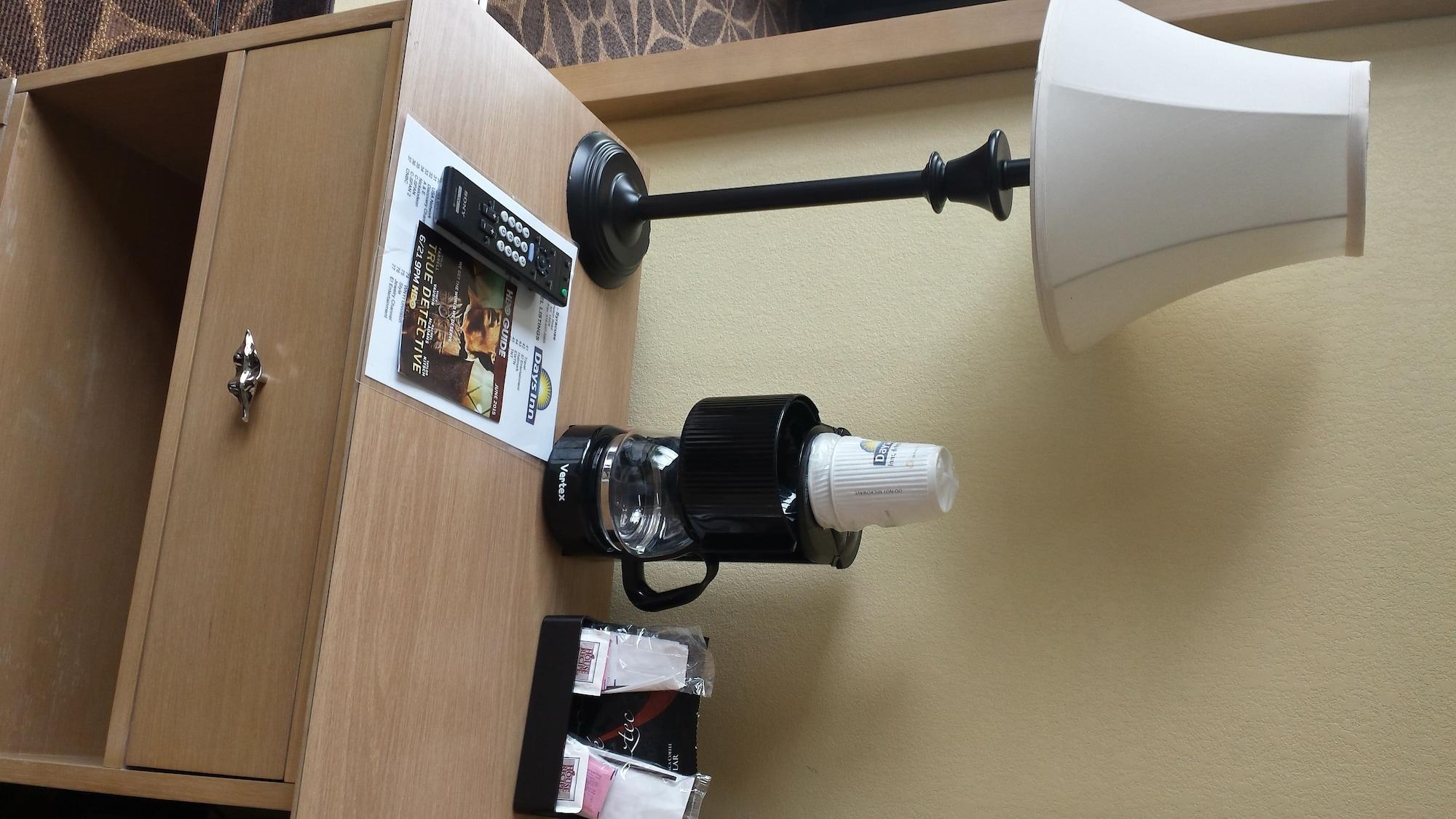 Days Inn Syracuse East Syracuse Εξωτερικό φωτογραφία