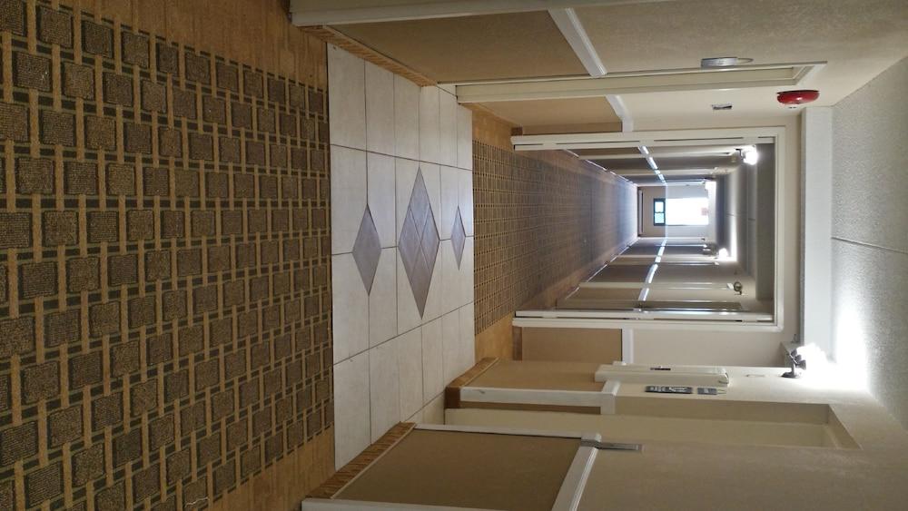 Days Inn Syracuse East Syracuse Εξωτερικό φωτογραφία