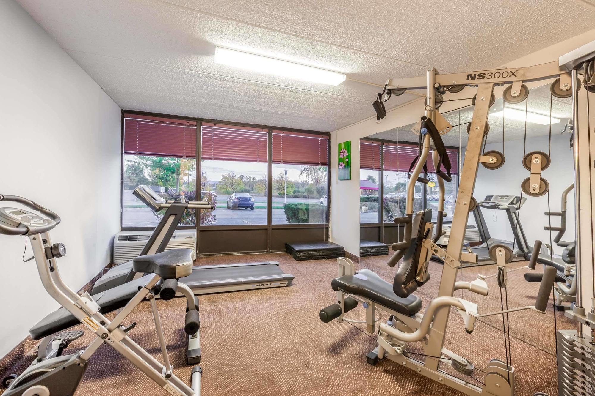 Days Inn Syracuse East Syracuse Εξωτερικό φωτογραφία