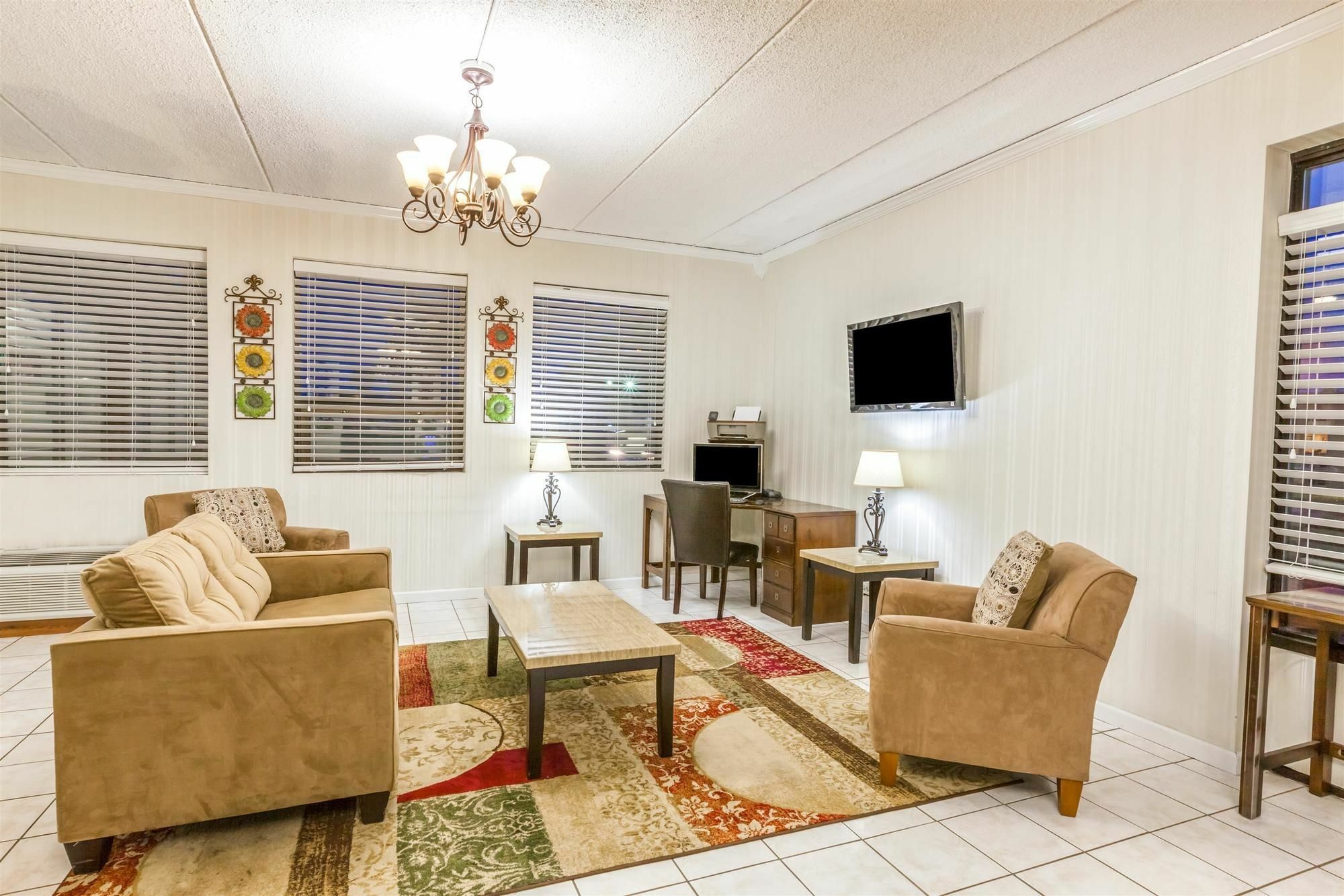 Days Inn Syracuse East Syracuse Εξωτερικό φωτογραφία
